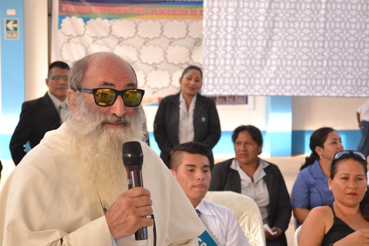 padre Zavala.jpg