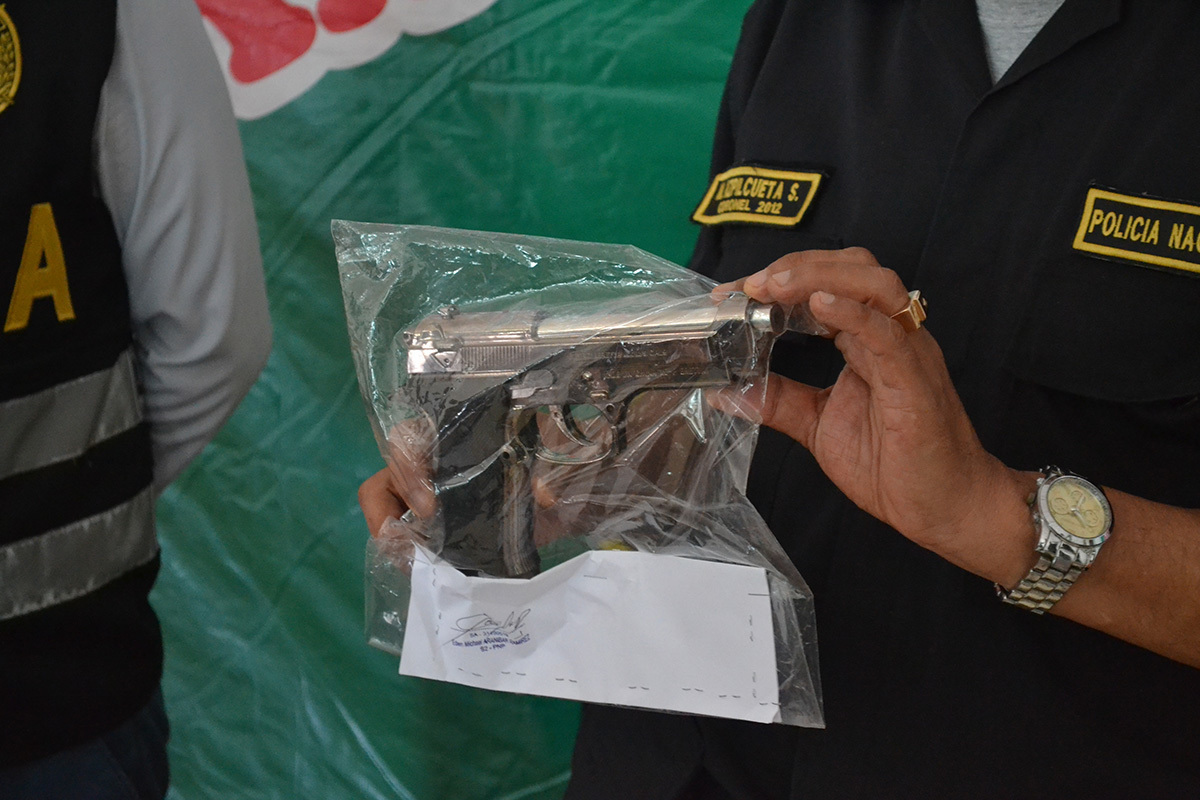 Réplica de arma utilizada por menores. Foto: Radio Madre de Dios.