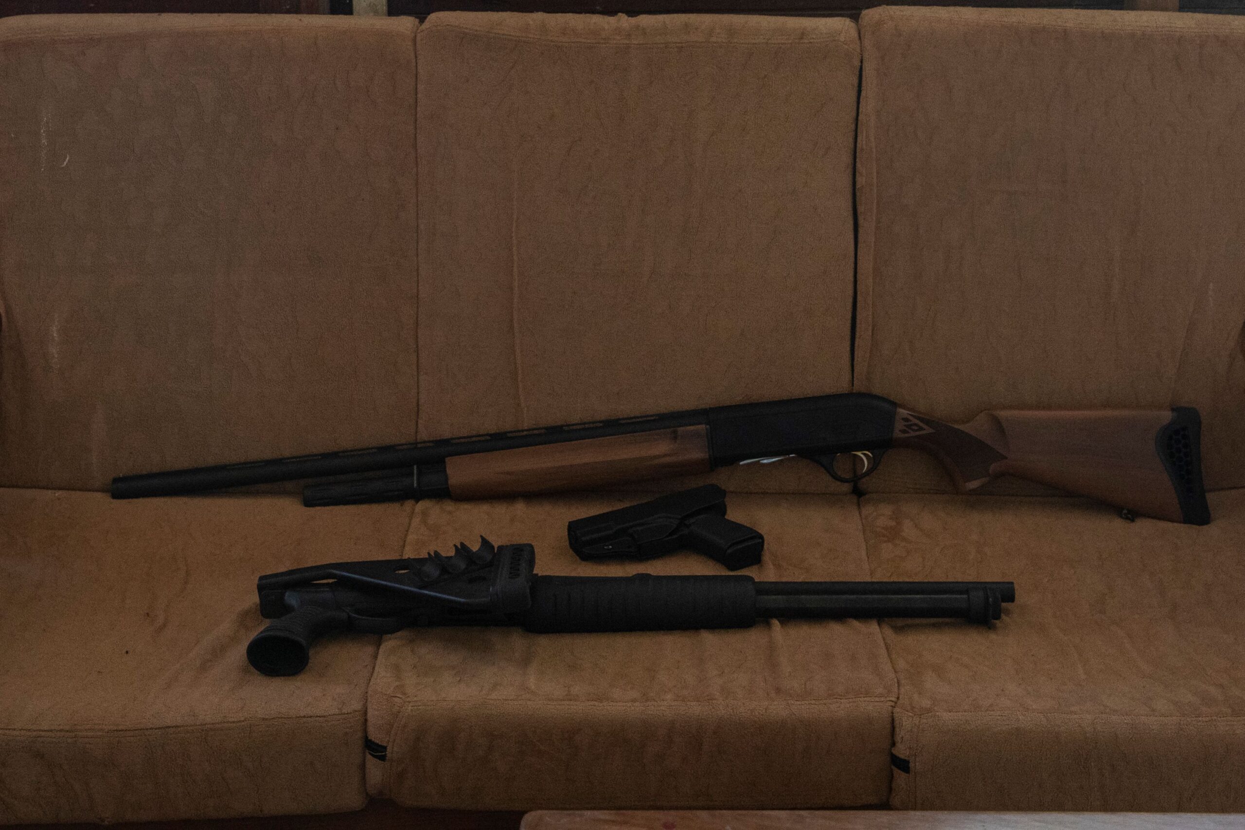 En La Pampa, algunas personas han optado por adquirir armas para defenderse del crimen organizado. Foto: Max Cabello Orcasitas
